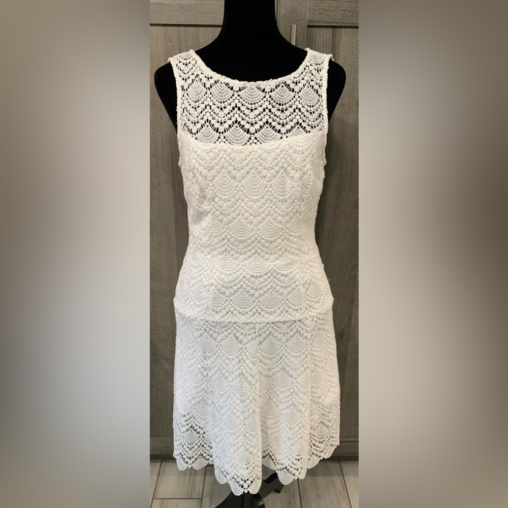 White House Black Market White Lace Floral Party Dress Women's Size 2